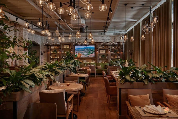 Основной зал в «Qartuli» фотография №17