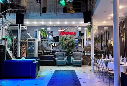 Новый зал в Малый зал