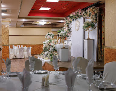  ресторан АМАКС Золотое кольцо