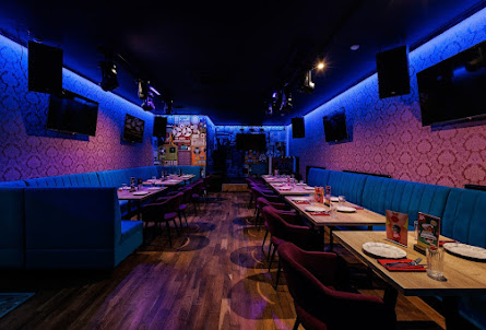 Караоке-зал в Караоке-зал