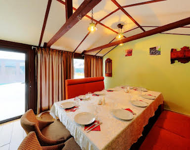  ресторан Тавуш