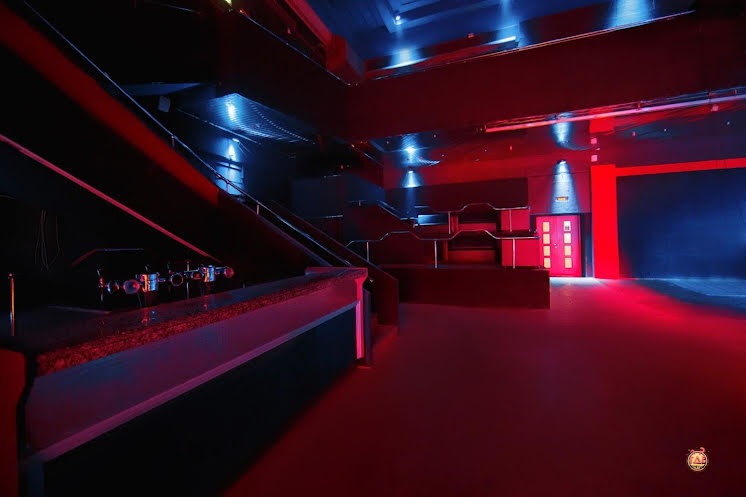 Основной зал  в «BASE SPB» фотография №8