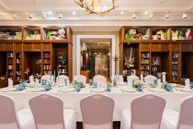 Зал "Библиотека" в «Особняк в парке Сосновка» фотография №7