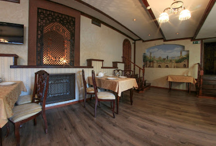 Малый зал в Романтический балкон