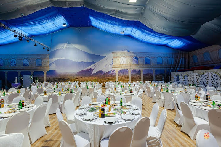 Большой банкетный зал в «Центр отдыха Леонида Тягачева» фотография №15