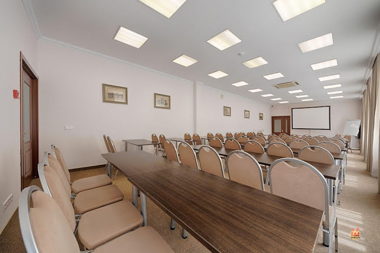 Зал «Купеческий» в «Бристоль-Жигули» фотография №5