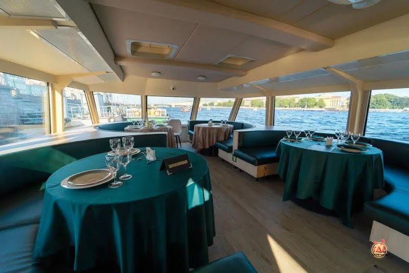 Теплоход "Славутич" фотография №2