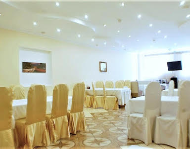  ресторан Кариночка