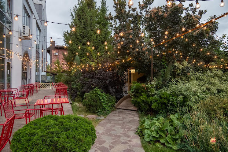 Летняя веранда в «Коза Тапас» фотография №17