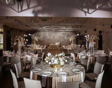  ресторан Времена года в Зеленом городе