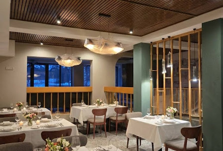 Зал «Восток»  в Зал «Восток» 