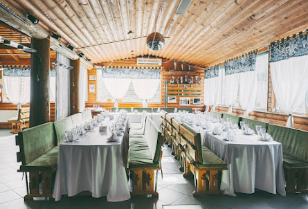 Основной зал в Малый зал