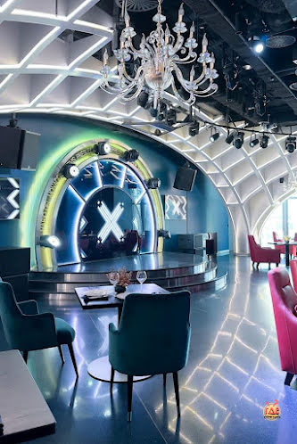 Зал со сценой в «Okovoice Event Hall» фотография №3