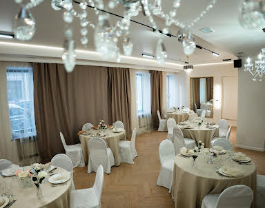  ресторан ФАМИЛИЯ