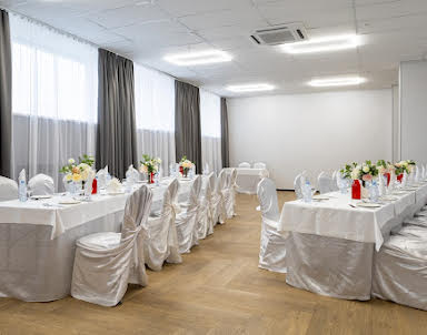  ресторан Амакс Сафар