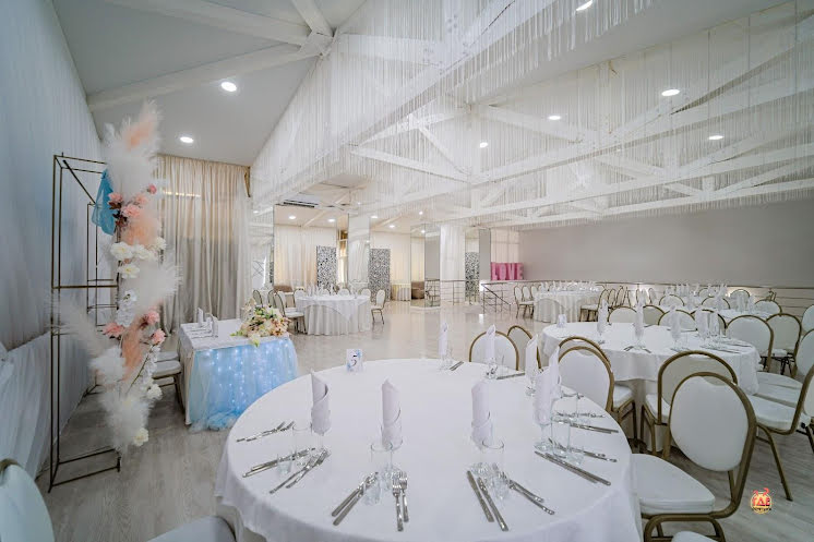 Большой зал в «Свадьба LOVE» фотография №12