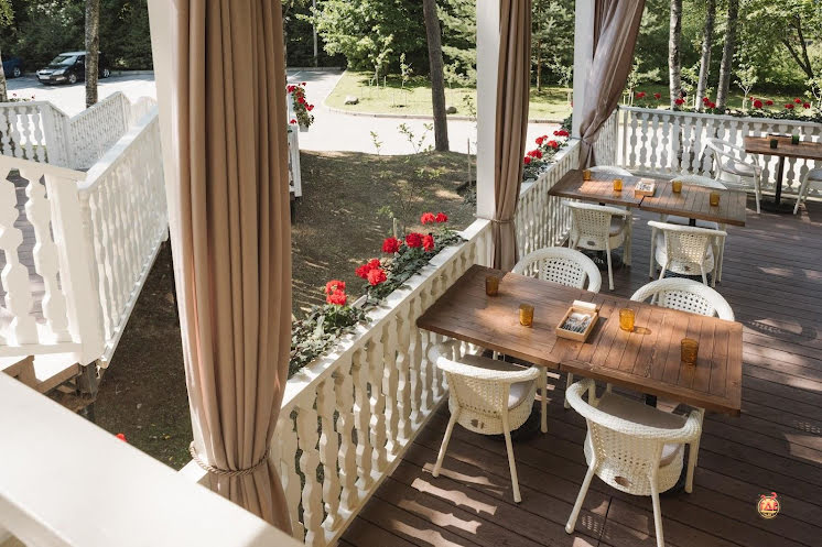 Летняя терраса  в «Askaneli» фотография №6