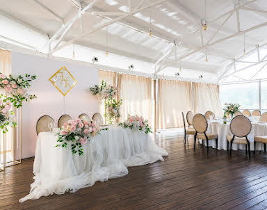  ресторан Бакинский бульвар  Аврора