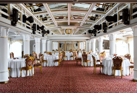 Зал «Летний сад» в Зал «Фрегат Благодать»