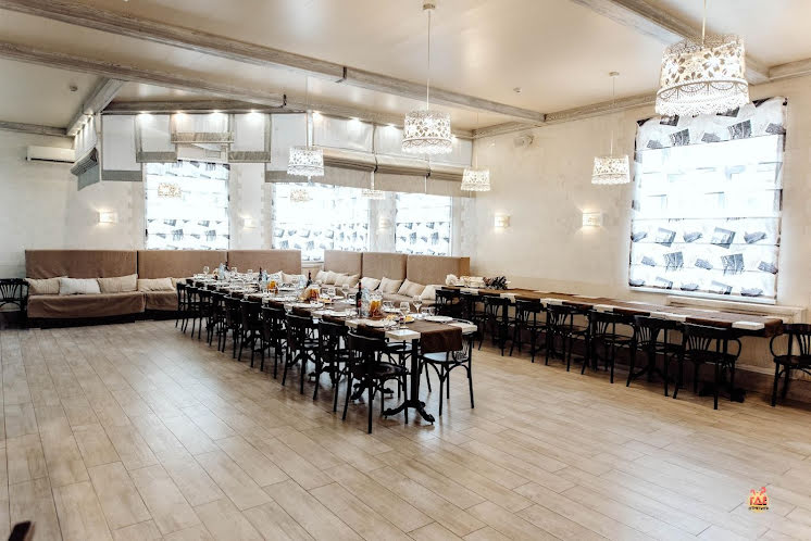 Основной зал в «Рататуй» фотография №12