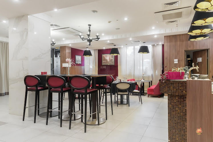 Ресторан "D’Аdjemoff" в «Mercure» фотография №2