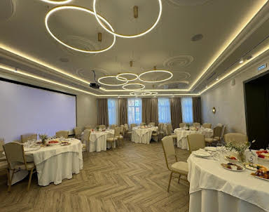 День рождения в Атмосфера