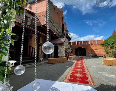  ресторан Замок в долине