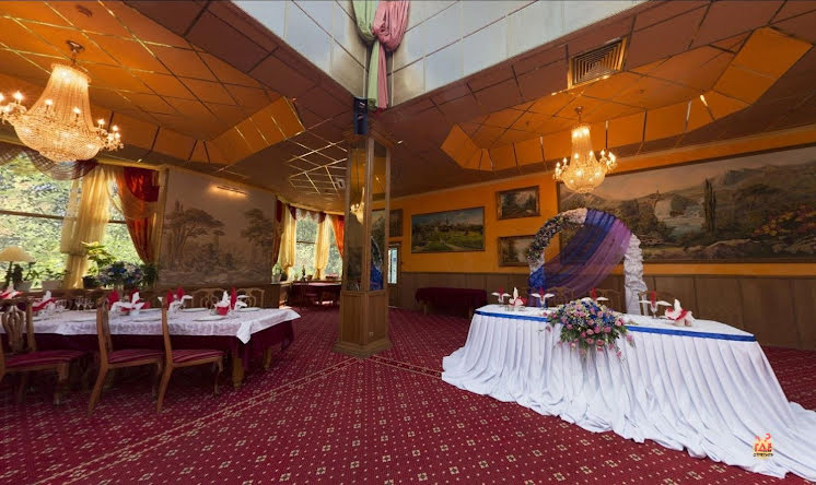 Большой зал  в «Фруктовый сад» фотография №3