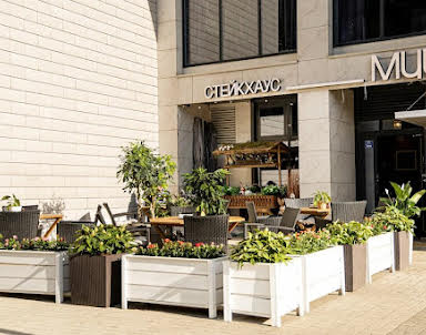 Новый год в Стейк-Хаус Muu на Мукомольном проезде