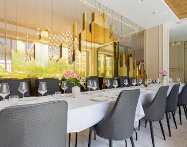  ресторан The Lobby Bar