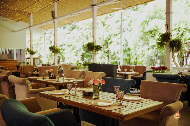 Двин Холл фотография №12