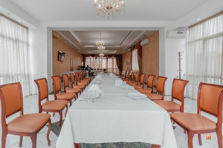 Банкетный зал в «Ассамблея» фотография №3