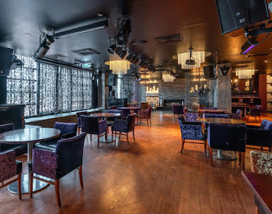  ресторан Columbus Lounge
