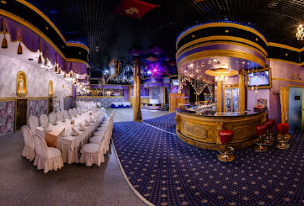 Зал «Урфин Джюс» в Зал Holiday