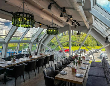 День рождения в Хлеб и Вино на Вернадского