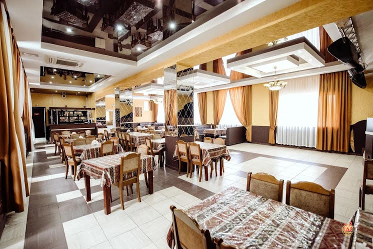 Основной зал в «Шеш Беш» фотография №15