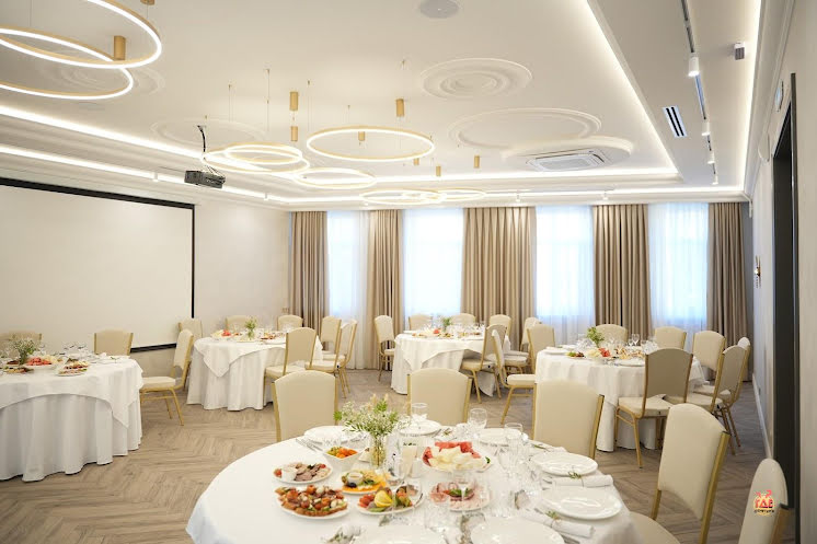 Большой зал в «Атмосфера» фотография №5