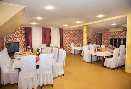 Малый зал  в Малый зал 