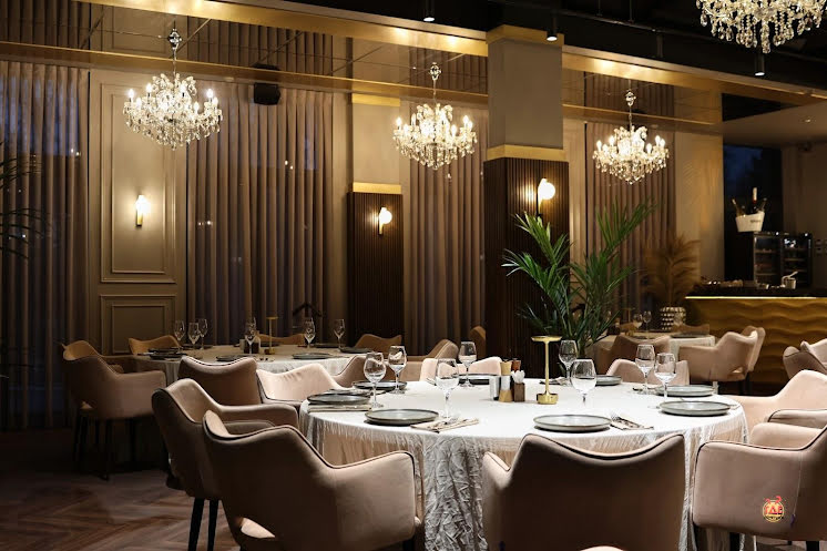 Основной зал в «The Villa» фотография №1