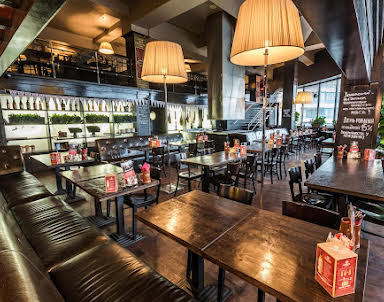  ресторан КОЛБАСОФФ на Маршала Бирюзова