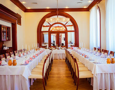 День рождения в Ассамблея