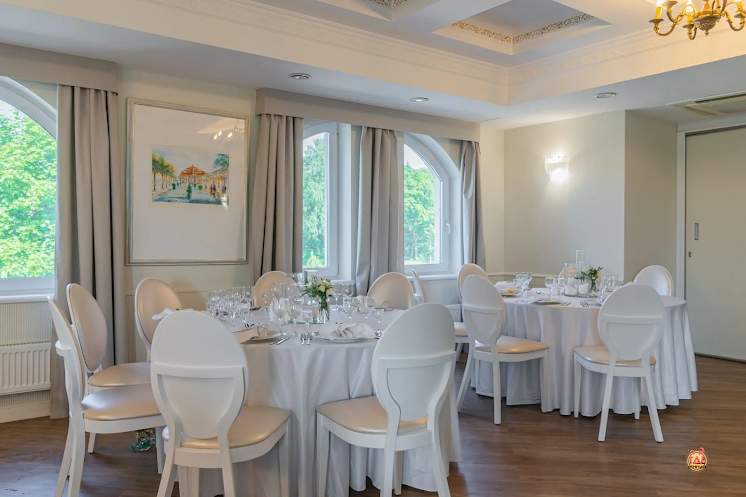 Ресторан «Коркули» в «Гранд Петергоф СПА Отель» фотография №9