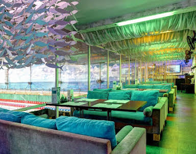  ресторан DOLPHIN PLANET