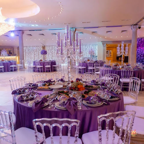 Банкетный зал  в «Ренессанс» фотография №4