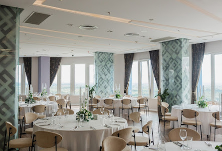 Зал "Reka" в Зал "Волга" 