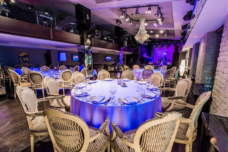 Зеркальный банкетный зал в «Гусятникоff» фотография №8