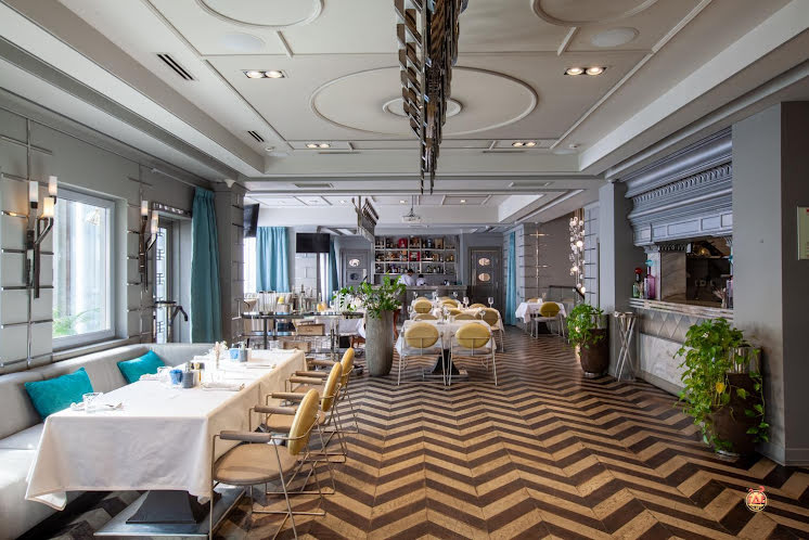 2 этаж в «Somemeat» фотография №6