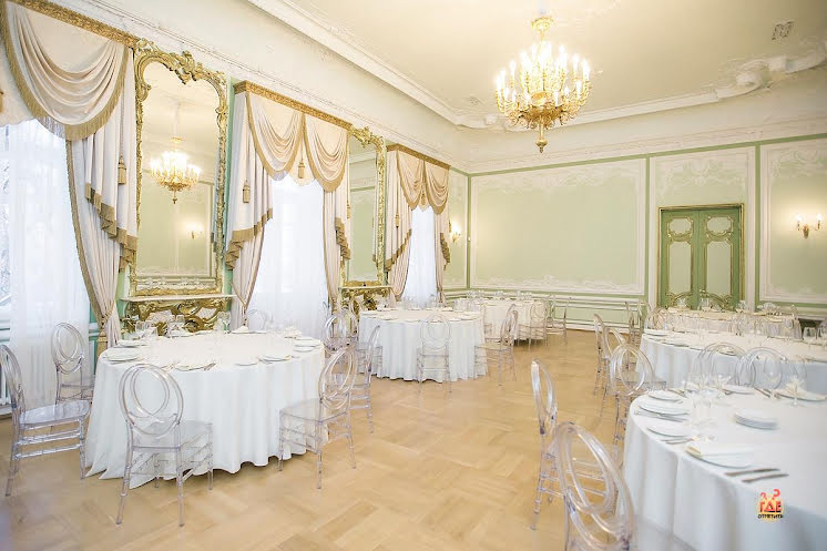 Зелёный зал в «Milutin Palace» фотография №1