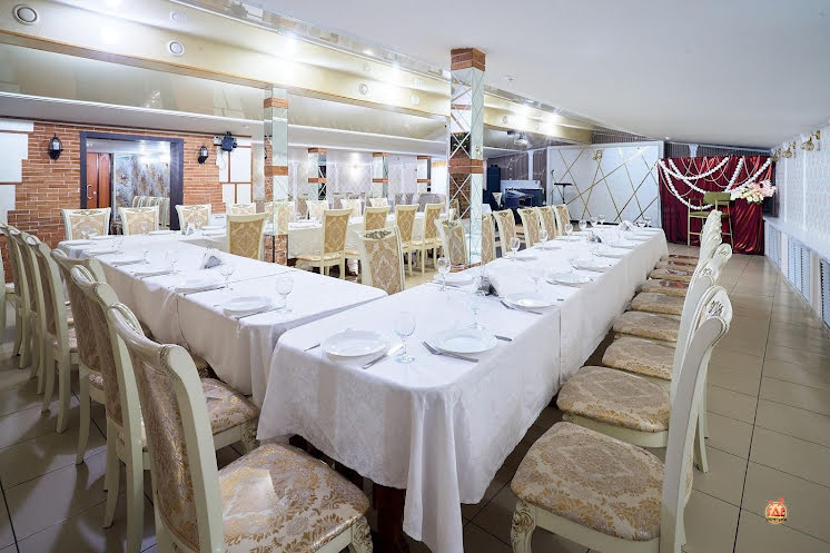 Основной зал в «Старая Гагра» фотография №2