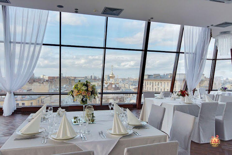 Основной зал в «Altezza» фотография №3